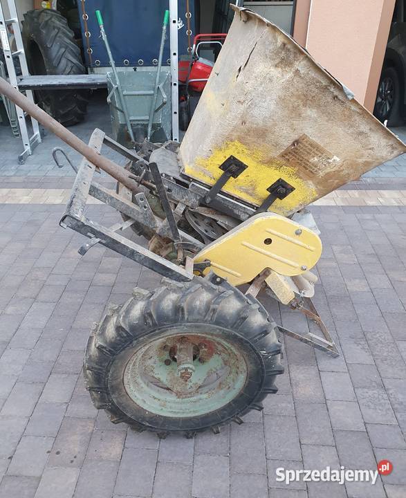 Rozsiewacz nawozu KOS śląskie Miedźno sprzedam