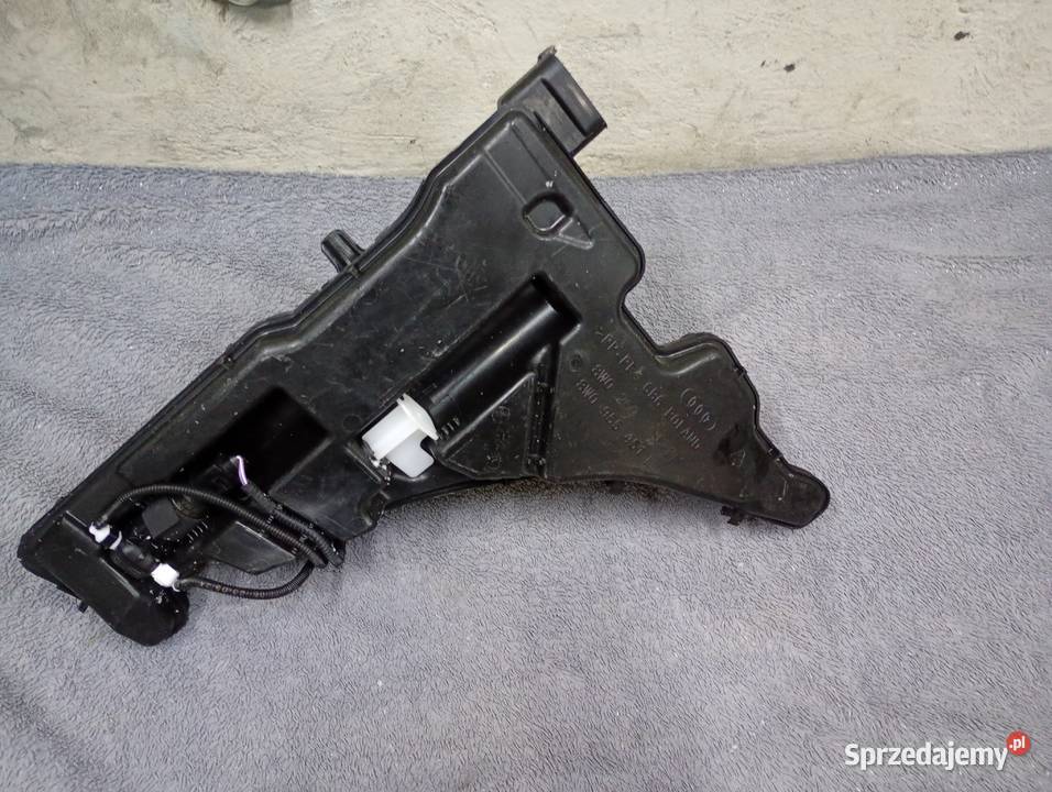 Zbiorniczek spryskiwaczy audi a4 b9 lift