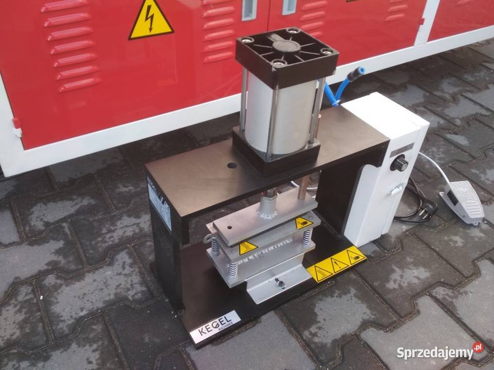 Maszyny do produkcji rękawiczek foliowych KEGEL Stary Sącz