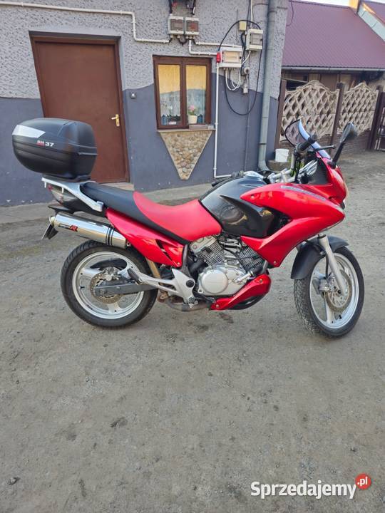 Honda Varadero 125 Motocykle, skutery, quady