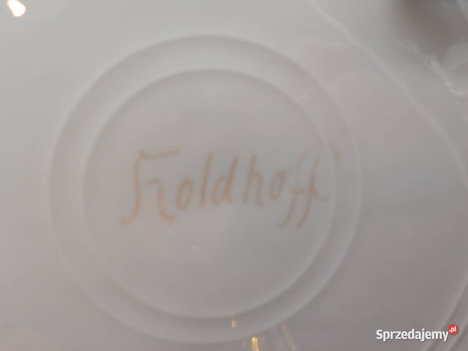 Porcelanowy talerz z malowniczym pejzażem Raszków