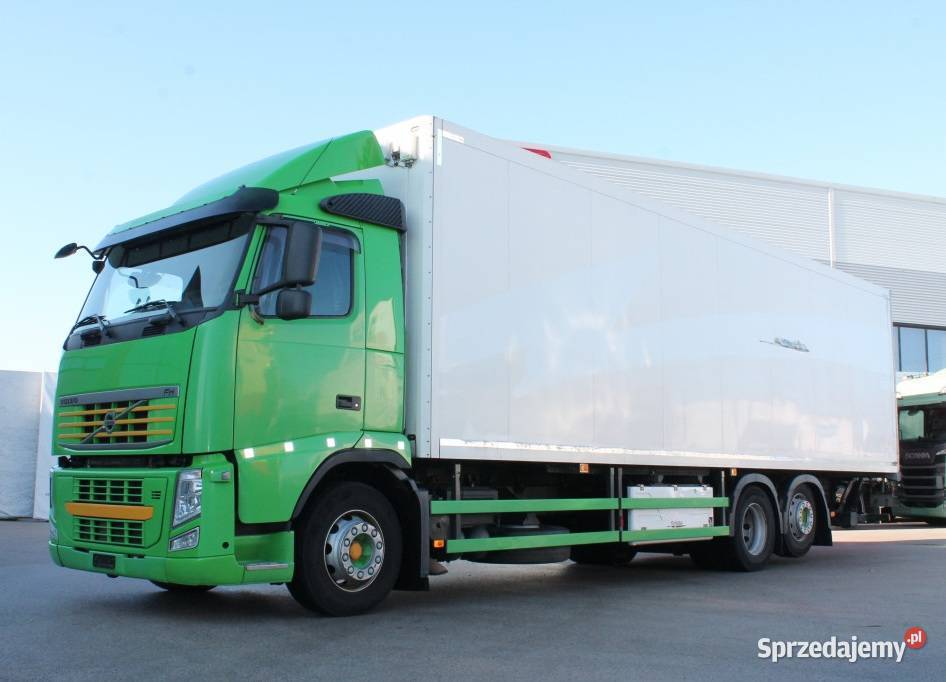 Kontener Volvo 5896km Warszawa