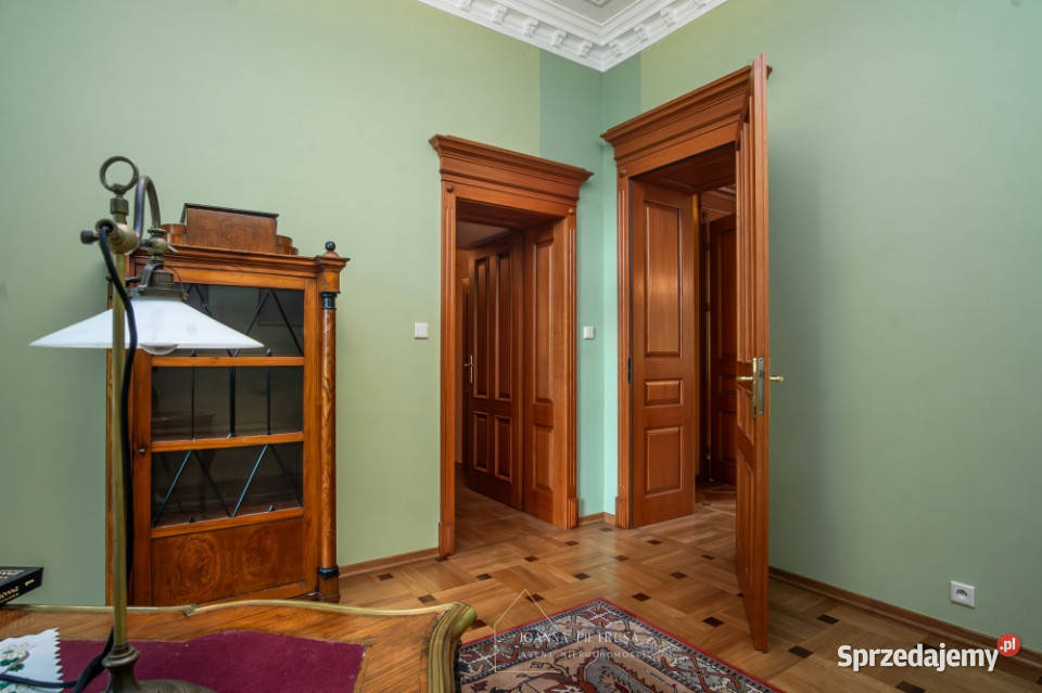 Dwór w Książniczkach do zamieszkania 15 minut Książniczki