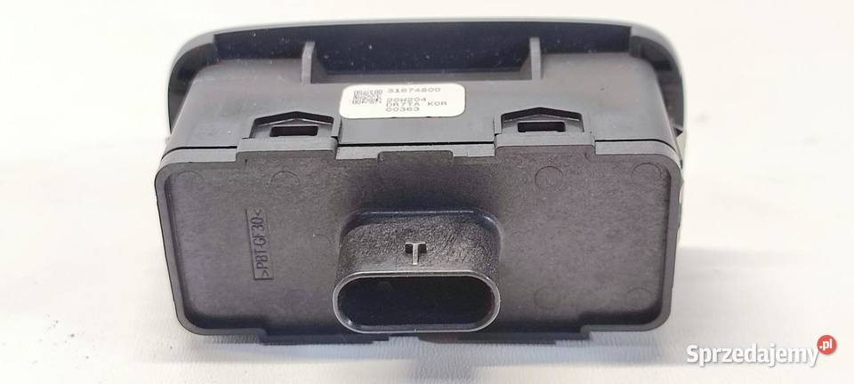 VOLVO XC40 PRZYCISK KLAPY BAGAŻNIKA 31674800