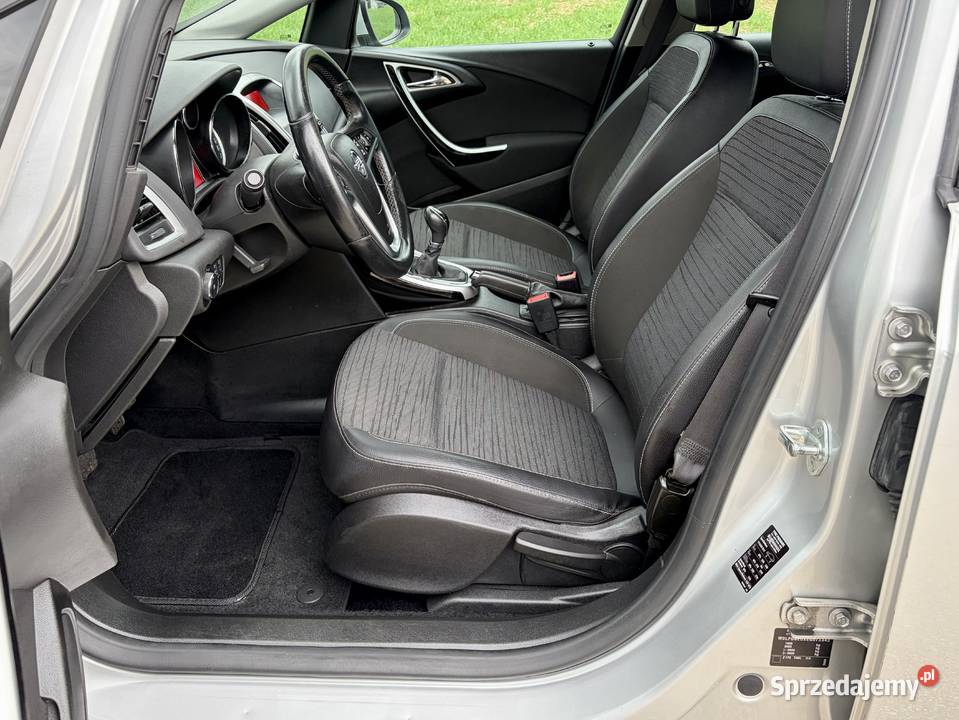 OPEL ASTRA J 2014 16 Benzyna 124 Wieliszew