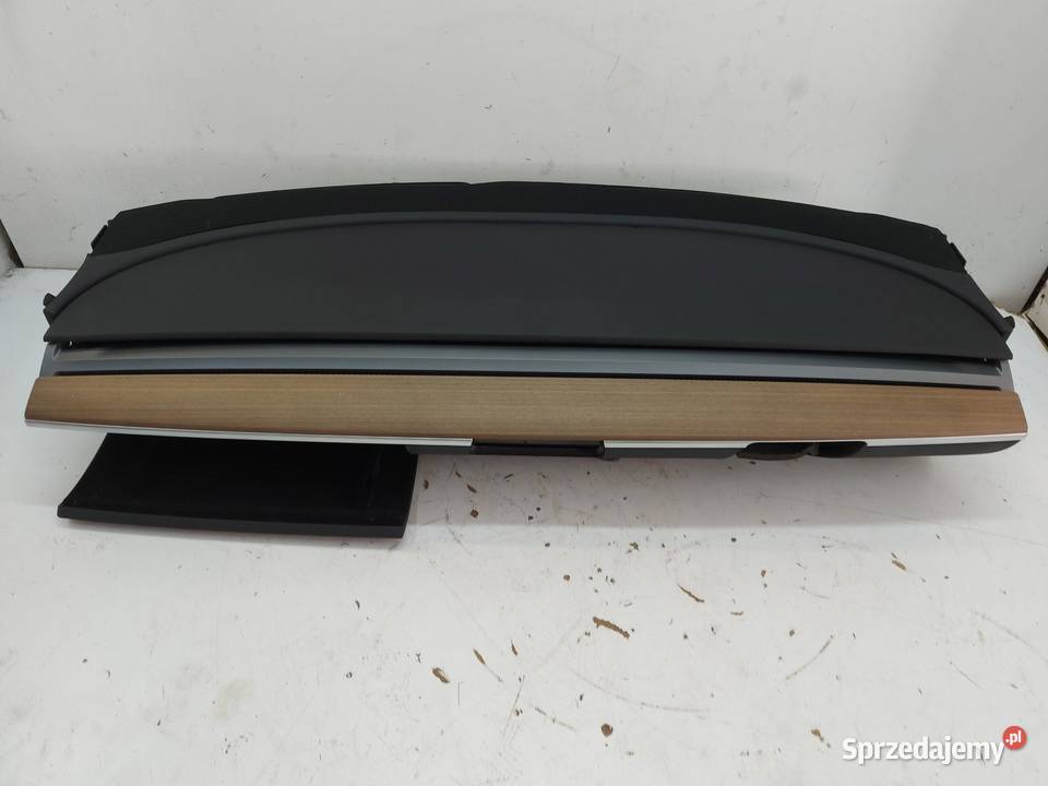 TESLA MODEL Y 2024r KOKPIT DESKA ROZDZIELCZA UK Deski rozdzielcze, konsole