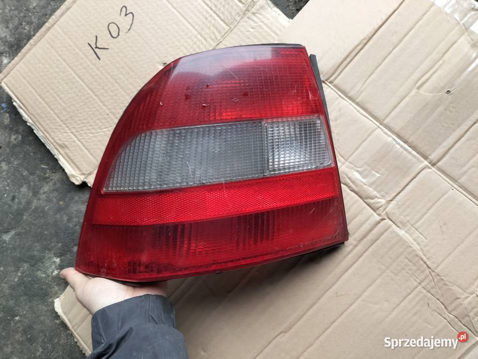 LAMPA TYŁ TYLNA LEWA OPEL VECTRA B 37370748