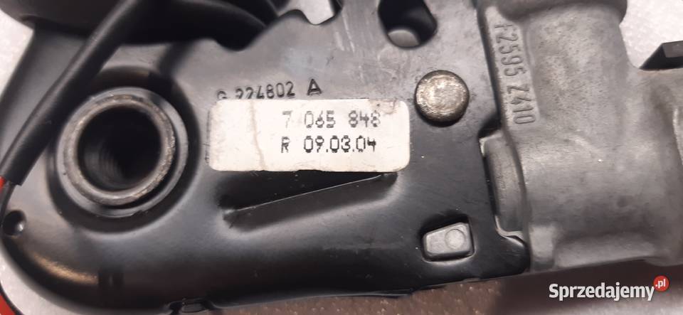ZAPINKA NAPINACZ PASA PRAWY PRZÓD BMW E60 E61 osobowe Mielęcin