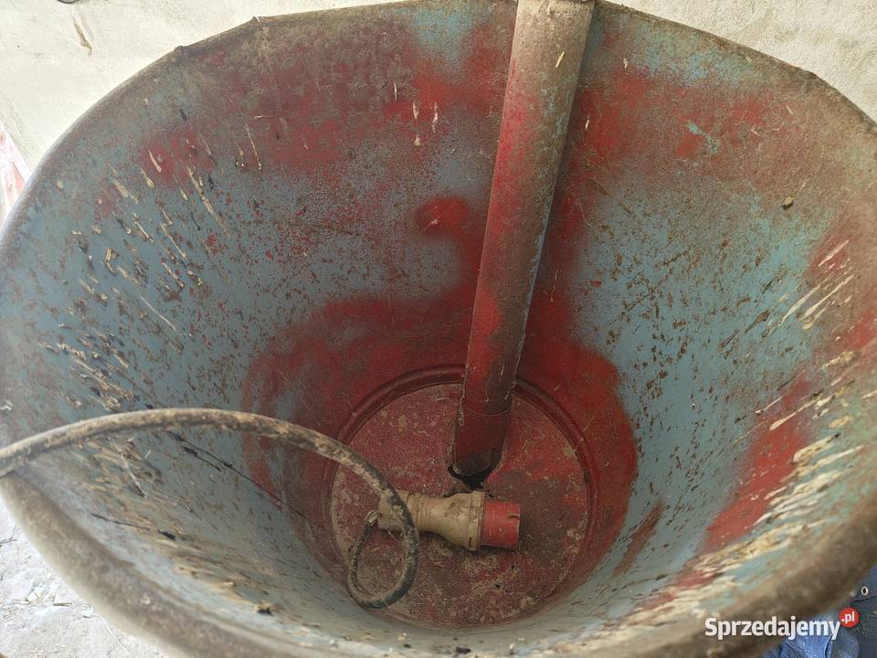 Śrutownik bijakowy produkcji niemieckiej Dzietrzkowice