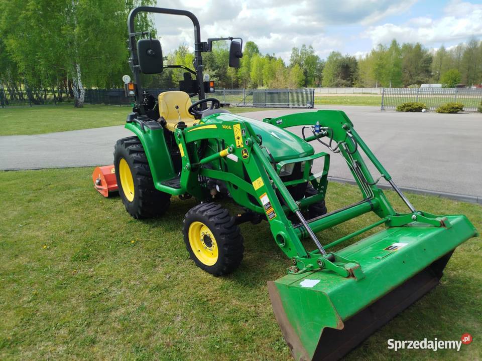 John Deere 3038 2018r z turem ładowaczem krajowy Staszów