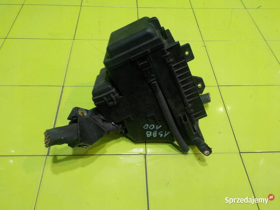 LEXUS RX300 II 30 B 04r skrzynka bezpiecznikow Skrzynki bezpieczników