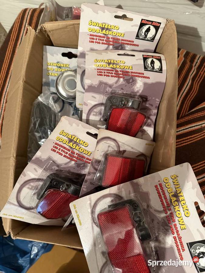 Akcesoria rowerowa paleta mix pompki blokady 500