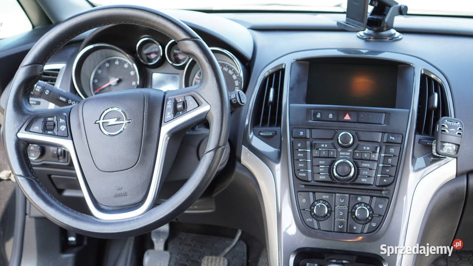 Opel Astra J Touring Sport kombi wersja cosmo benzyna