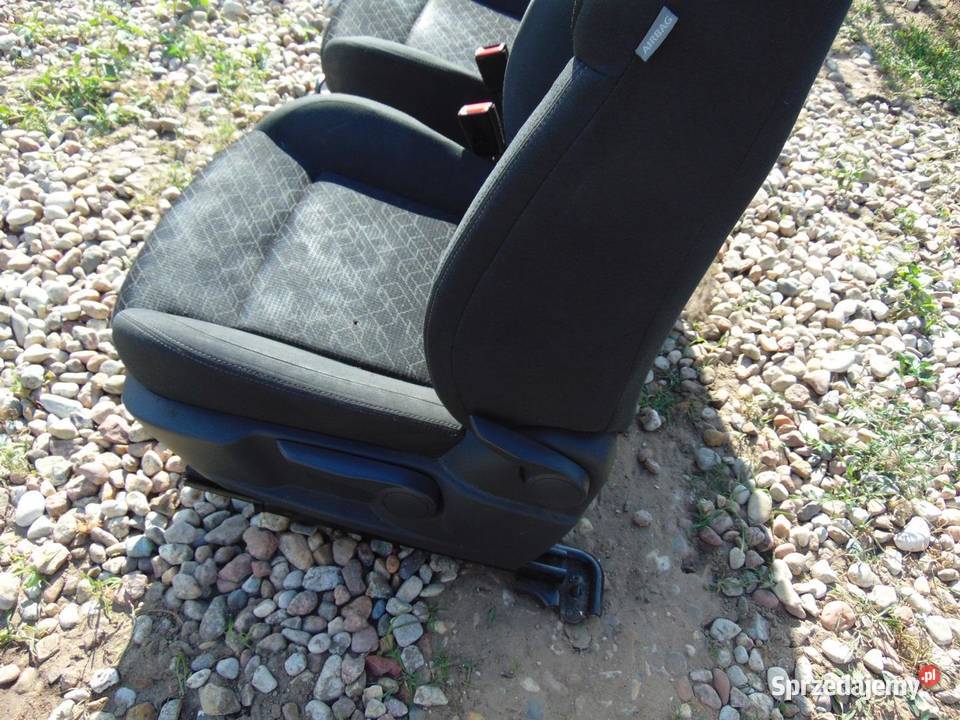 FOTEL FOTELE KANAPA TYLNA PEUGEOT 3008 I osobowe