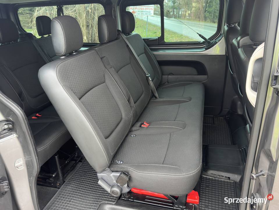 Opel Vivaro 9osobowy 238000km