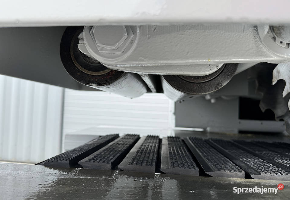 Wielopiła gąsienicowa SICAR pomorskie Sierakowska Huta