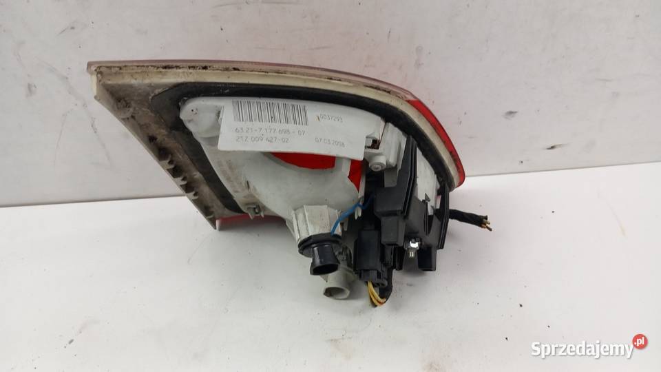 BMW 5 E61 LIFT KOMBI LAMPA TYŁ PRAWY W KLAPĘ Zbierkowo