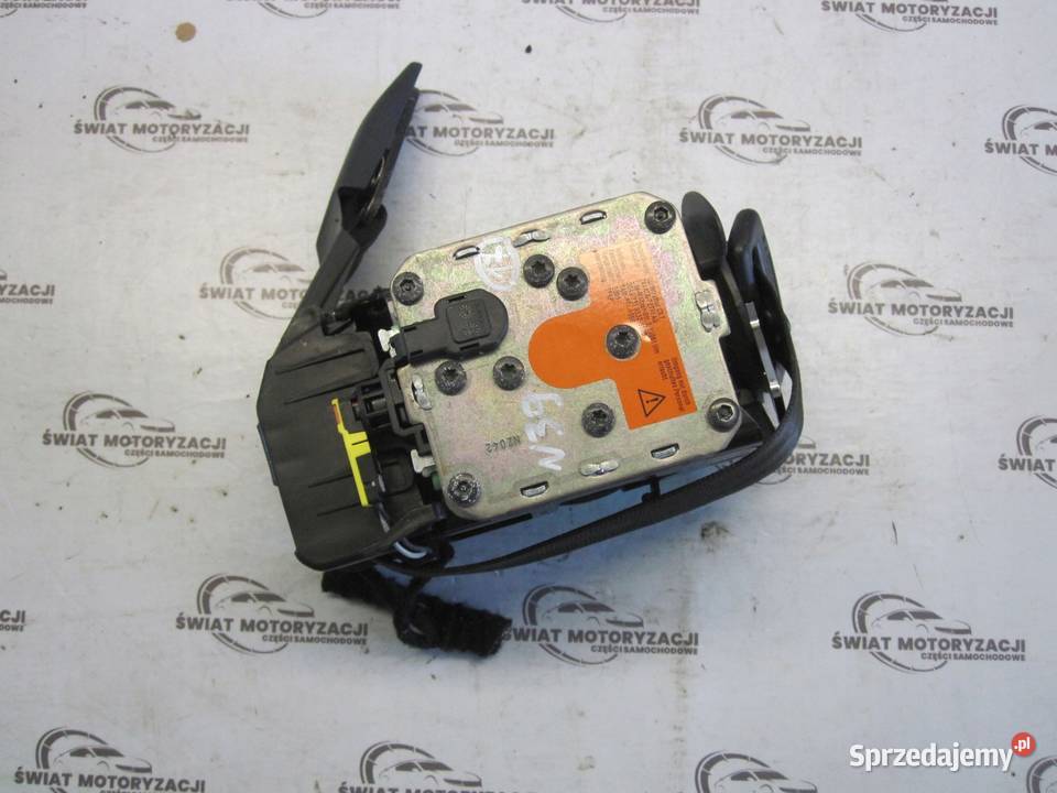 AUDI A5 8T 10r pas bezpieczeństwa lewy przód Kielce