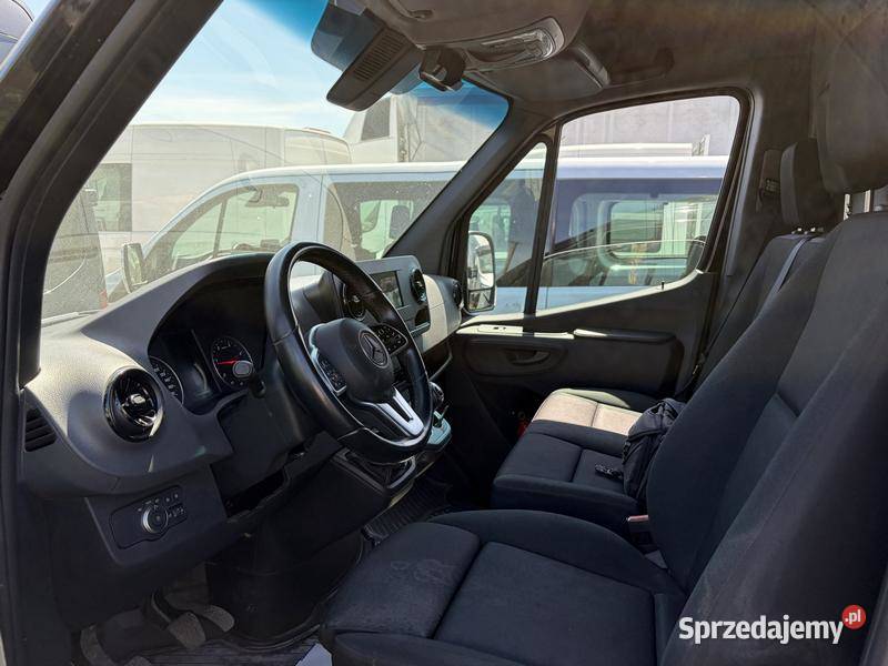 MERCEDESBENZ SPRINTER 319 CDI 2022 195000 ccm Warszawa