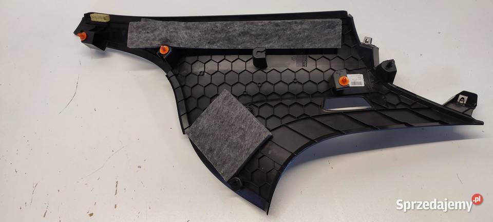 MERCEDES GLC W253 X253 OSŁONA SŁUPKA PRAWA