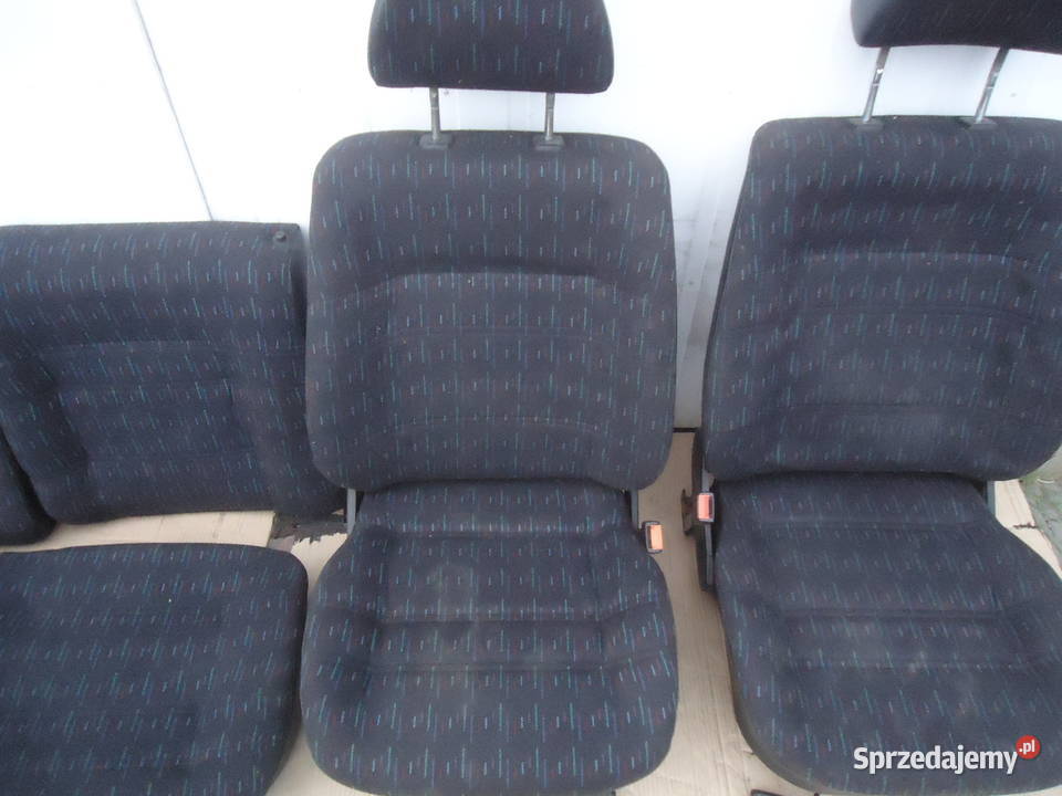 VW GOLF III FOTELE PRZÓD KANAPA TYŁ osobowe pomorskie sprzedam