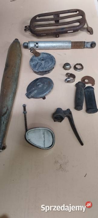 części motorowerrower PRL różne na zdjęciu komar Wędzina