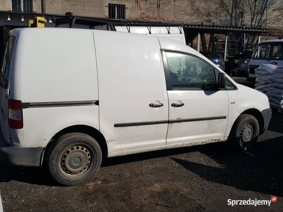 Zderzak przod grill Volkswagen Caddy III sprzedam