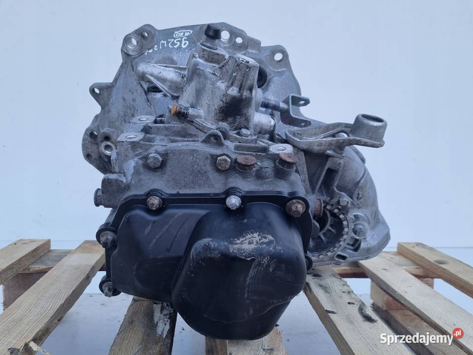 SKRZYNIA BIEGÓW Opel Meriva A 13 CDTI manualna Skrzynie biegów manualne