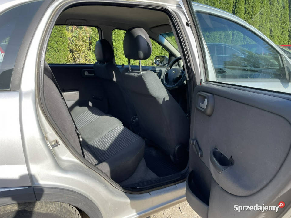 Opel Corsa 12 Benzyna 2004r Z Automatyczną sprzedam