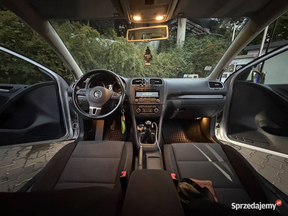 Volkswagen Golf 6 16 tdi doinwestowany i dobrze Rok produkcji 2012