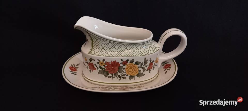 Przedmiotem aukcji jest serwis kawowoobiadowy 12 Porcelana i szkło Chełm