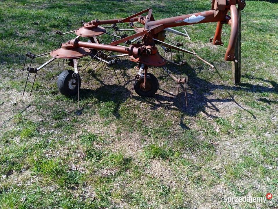 Przetrząsarka KUHN Model GF452 M Kabiny