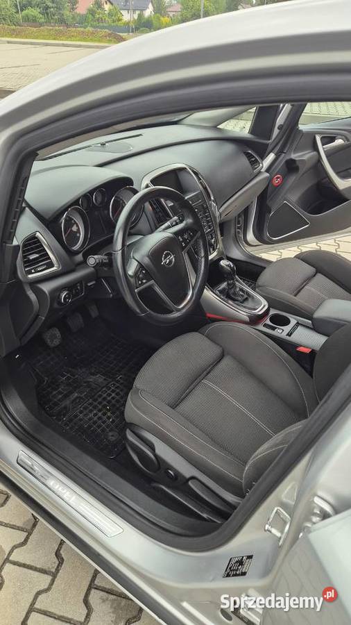 Opel Astra J Sport LPG Super Stan Jeden Rok produkcji 2010 Gdów sprzedam