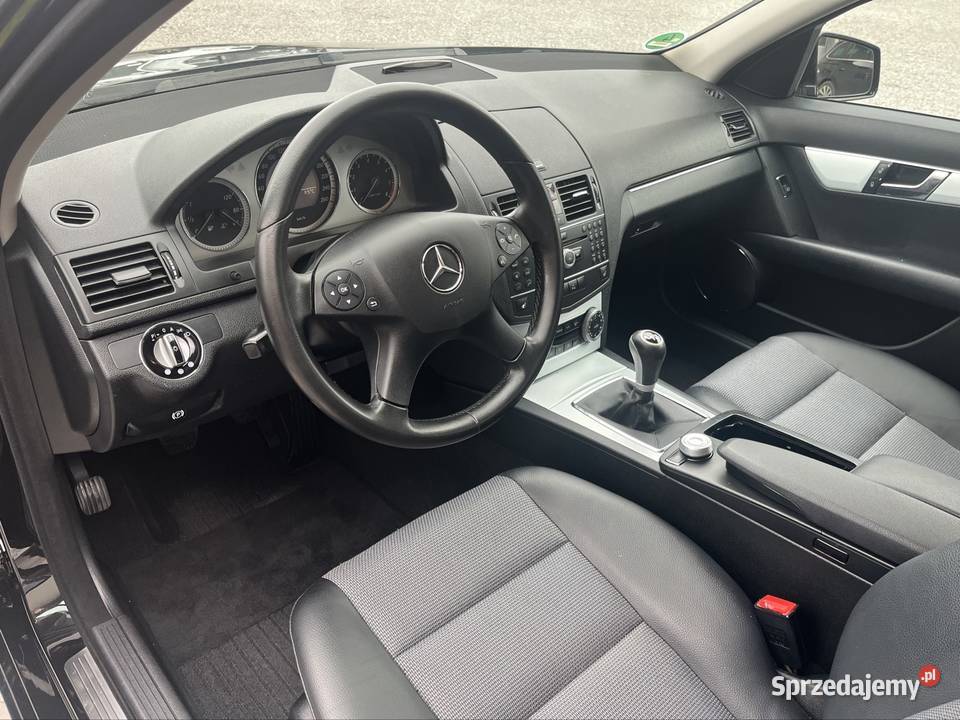 Piękny MercedesBenz C klasa Avantgarde C180 nawigacja Stalowa Wola