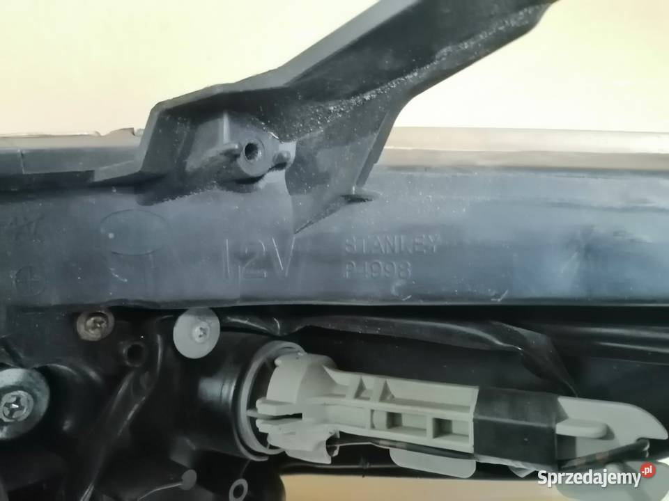 Lampa prawy przód Mazda 5 0510 lampy tyl Cieszyn