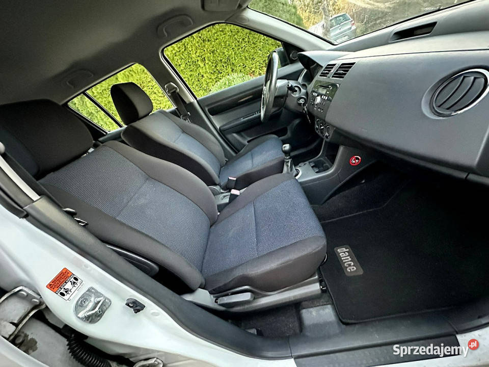 Suzuki Swift Suzuki Swift 13 92 Comfort 5Drzwi garażowany Wrocław sprzedam