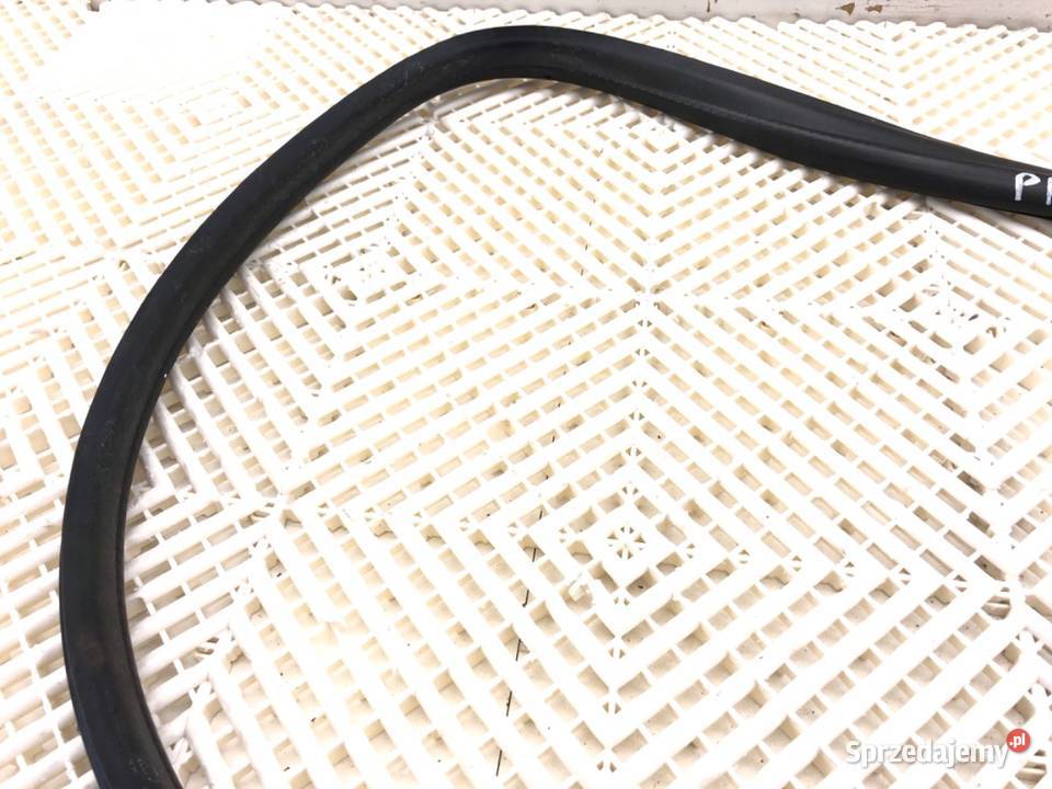 USZCZELKA DRZWI PRZÓD PRAWA VOLVO V60 I Kombi