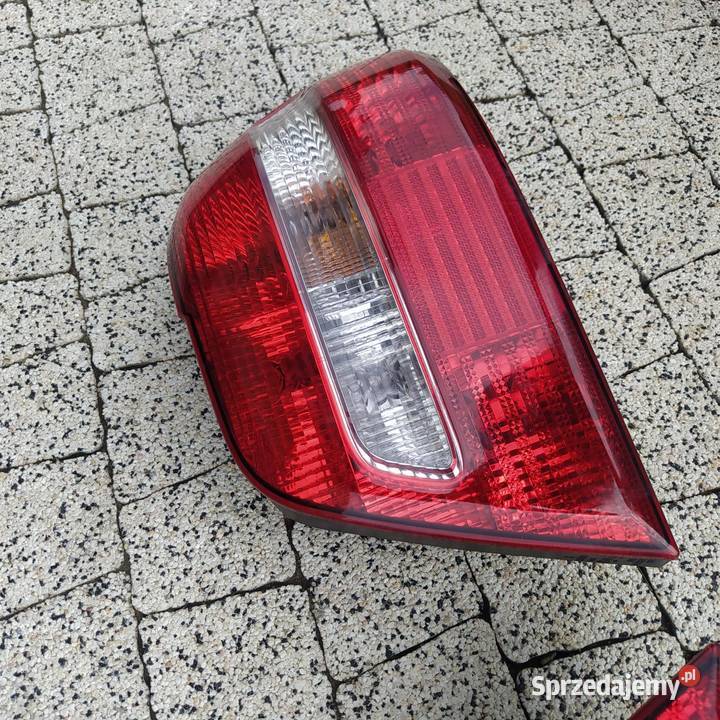 Lampa lewa prawa tył Volvo S40 lift