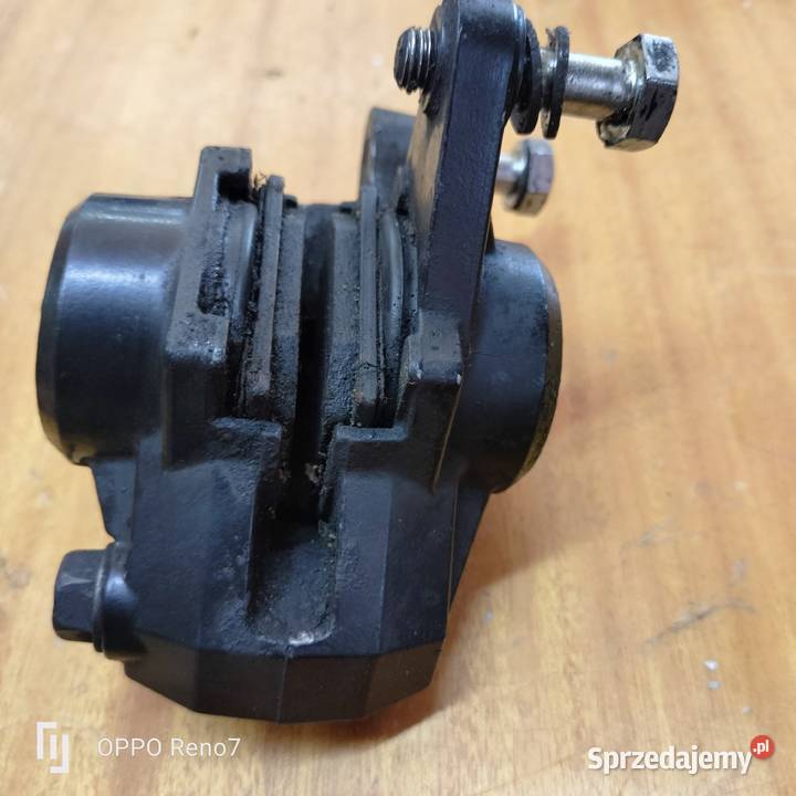 Suzuki GS 550 L78r Zacisk hamulca przód Łubno