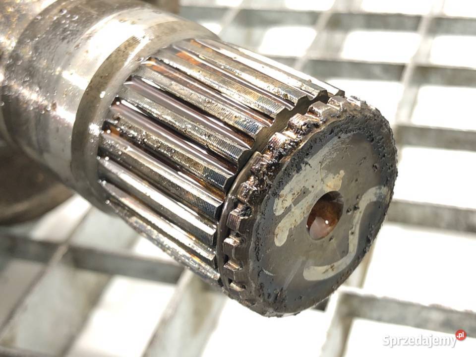 PÓŁOŚ PRAWY TYŁ MERCEDES W639 22 95 Bus PRZEGUB