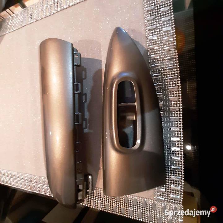 Tunel środkowy nisan Juke Świątniki Górne