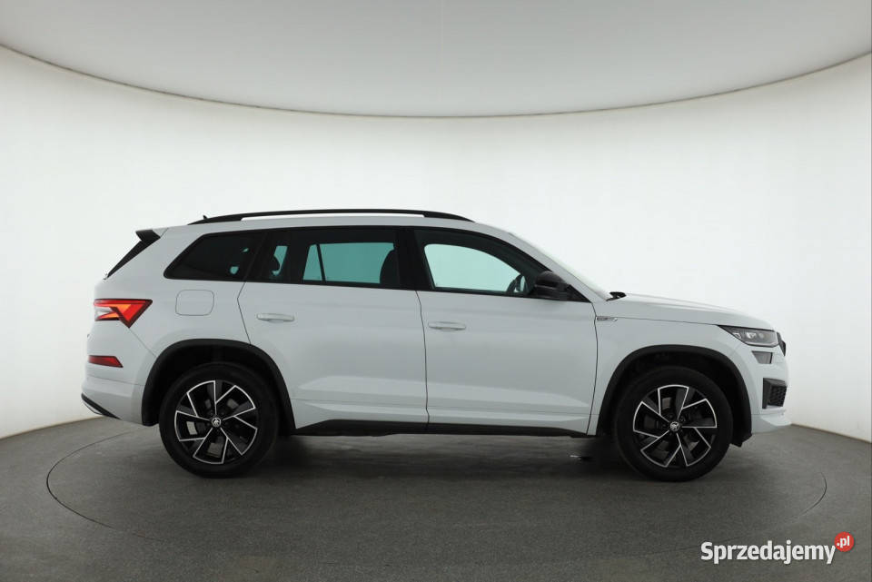 Skoda Kodiaq 20 TSI światła przeciwmgielne Piaseczno