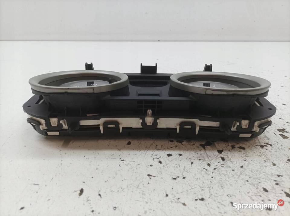 LICZNIK 8200364015 19 D Renault Megane II