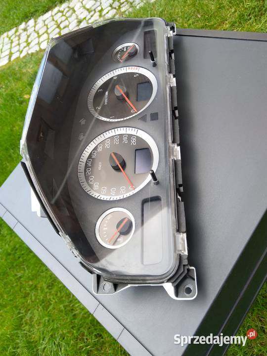 Zegary licznik ostatni lift Volvo XC90 XC70 V70 Błonie sprzedam