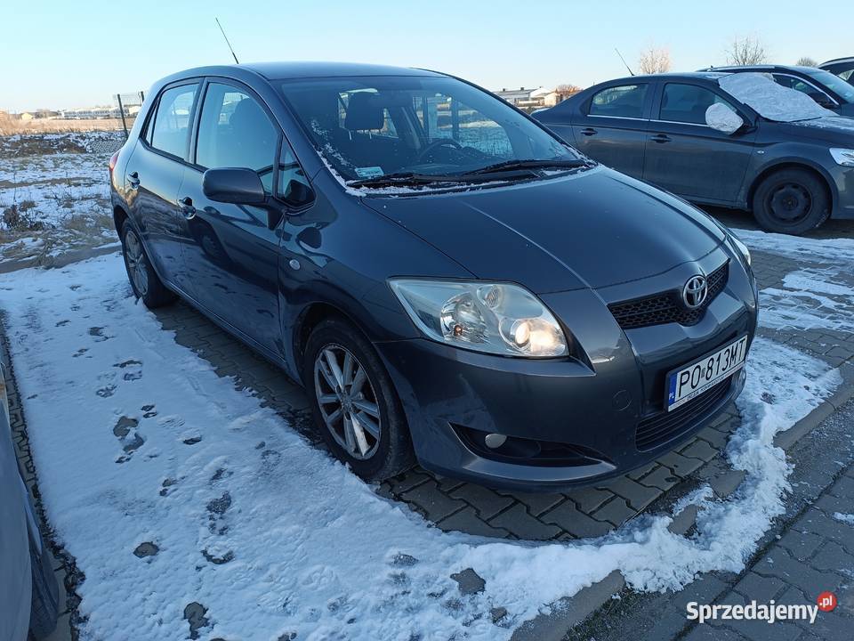 Toyota Auris 2009 16 benzyna 132 kupiony w Polsce