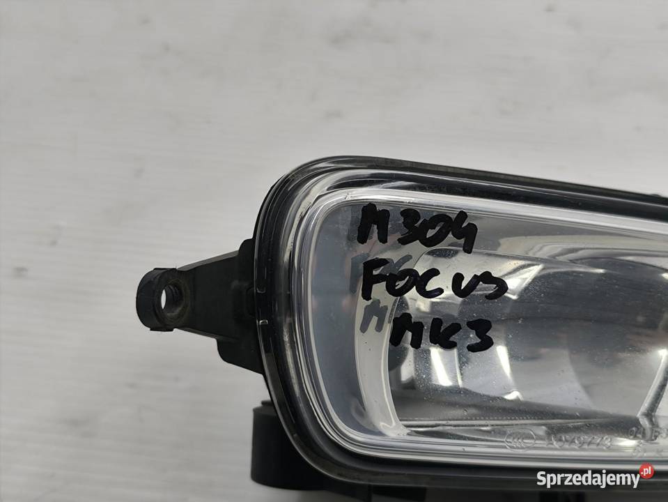 HALOGEN PRAWY FORD FOCUS MK3 LIFT KOMBI Światła do jazdy dziennej DRL