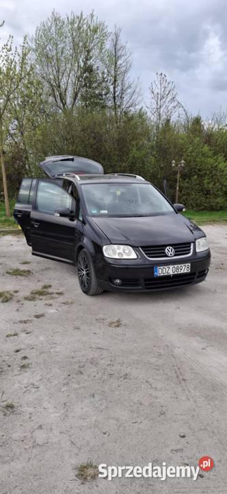 Volkswagen Touran 20 TDI 140 7 osób Rok produkcji 2004 Touran Volkswagen Legnica
