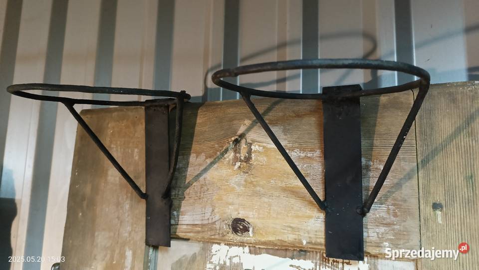 Stare metalowe uchwyty na doniczki Katowice