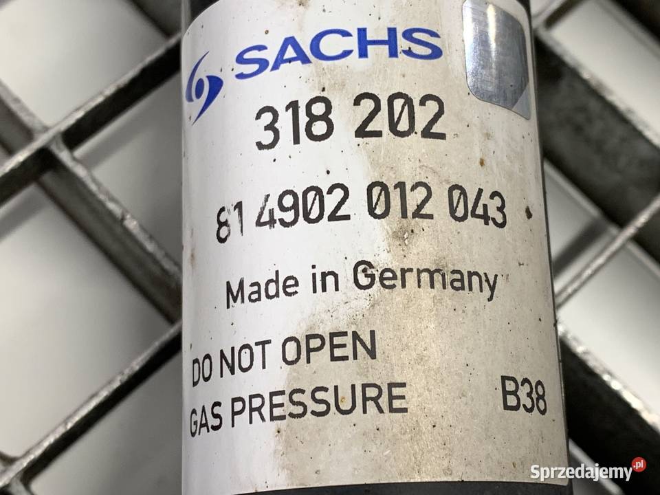 AMORTYZATOR PRAWY TYŁ VW PASSAT B8 Kombi 20