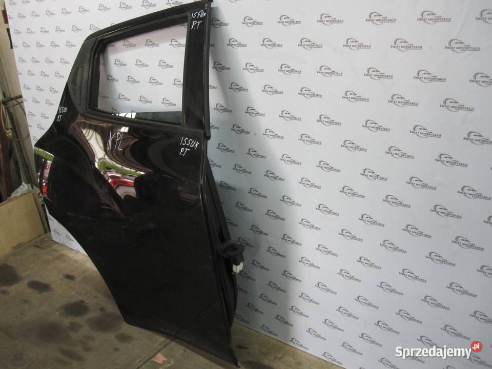NISSAN JUKE I 13r drzwi prawe tył osobowe